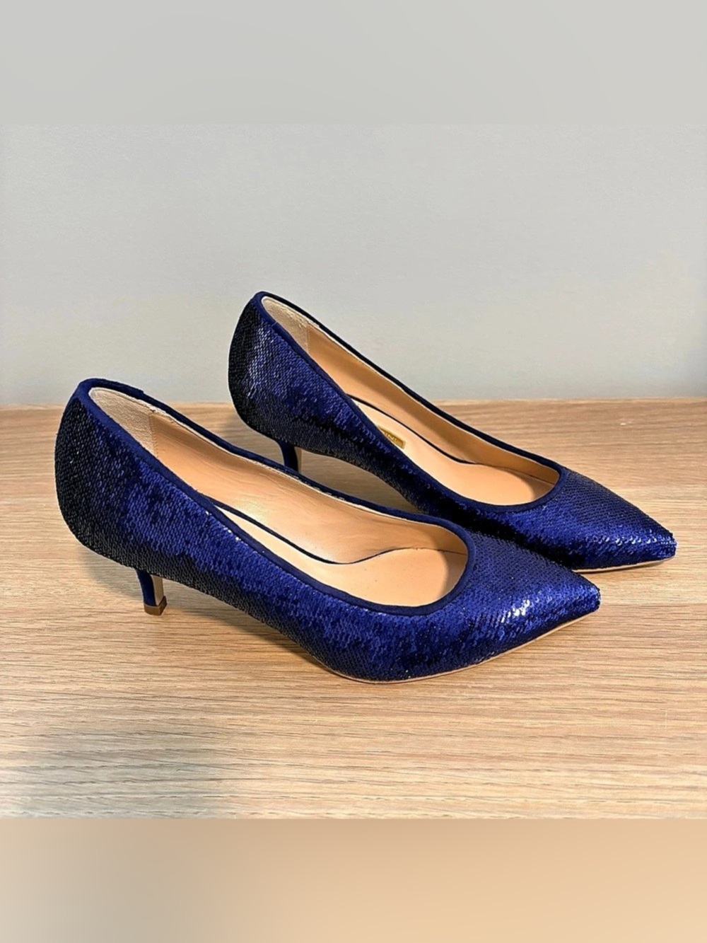 Atos Lombardini Sapphire Blue Sequin Kitten Heel Pumps EU 36 NWOT